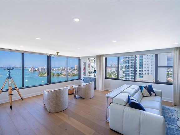 5th image of 770 S Palm Ave APT 1704