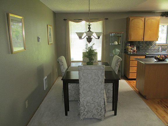 4th image of 8513 189th Street Ct E