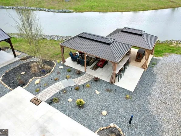 181 Mountain Meadows Dr, Morganton, GA 30560