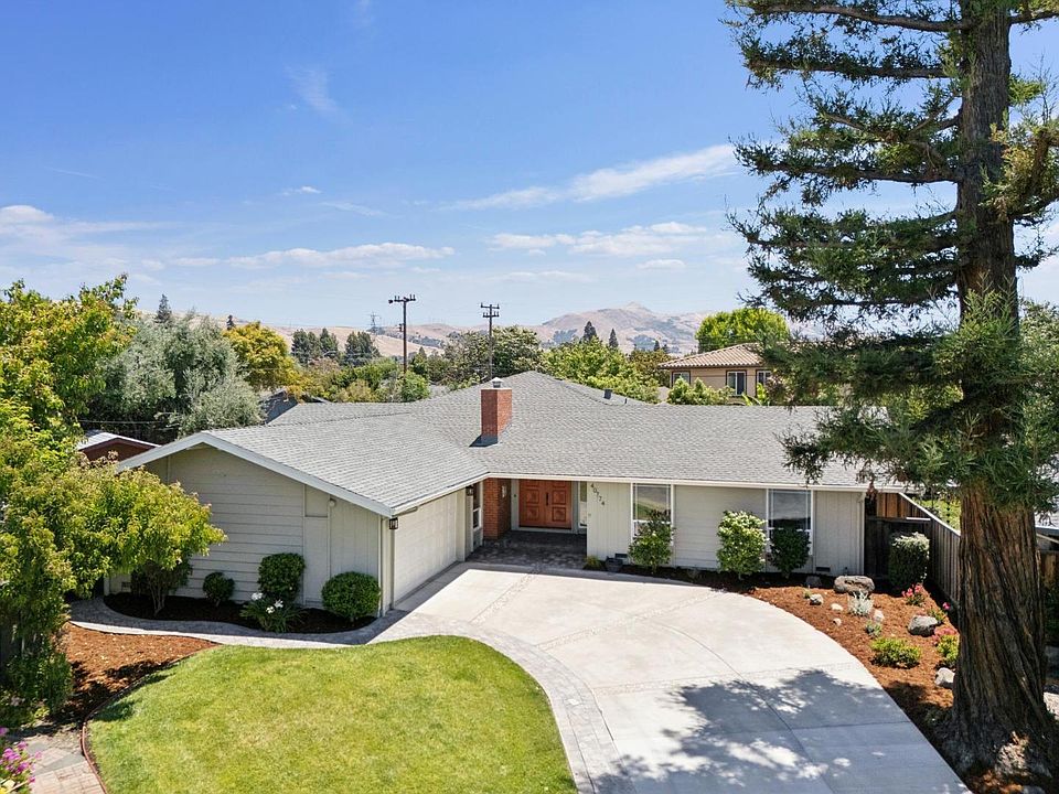 1st image of 40774 Ambar Pl