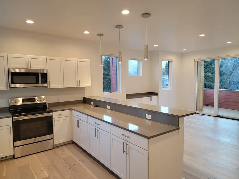 109 W Spruce St #4 — Photo 8