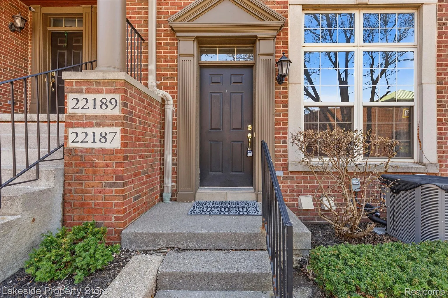 22187 W Village Dr #5 photo 1