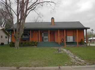 212 N 2nd St, Plainview, NE 68769