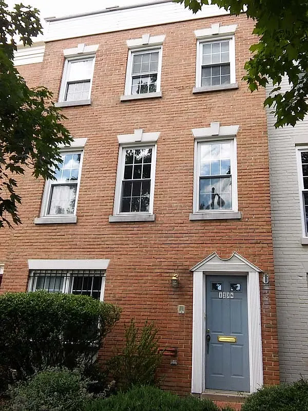 1236 C St SE photo 1