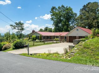 88 Gibson Rd, Asheville, NC 28804