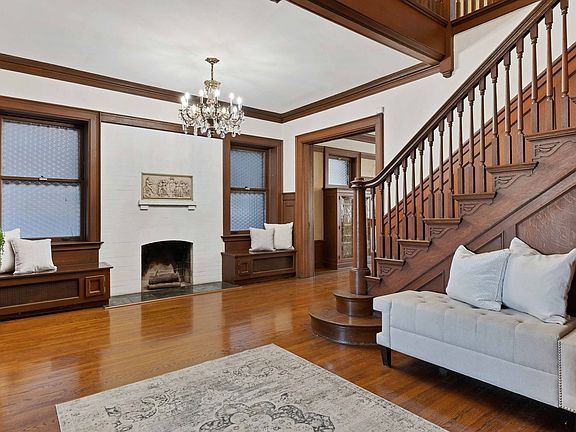 5th image of 5645 S Woodlawn Ave