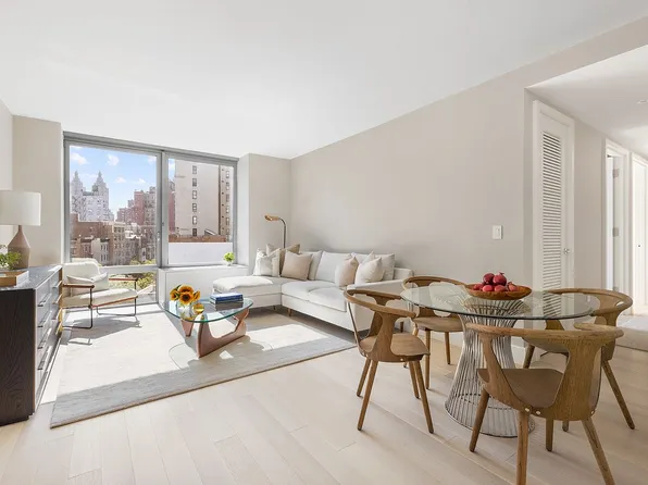 212 W 72nd St #3J, New York, NY 10023