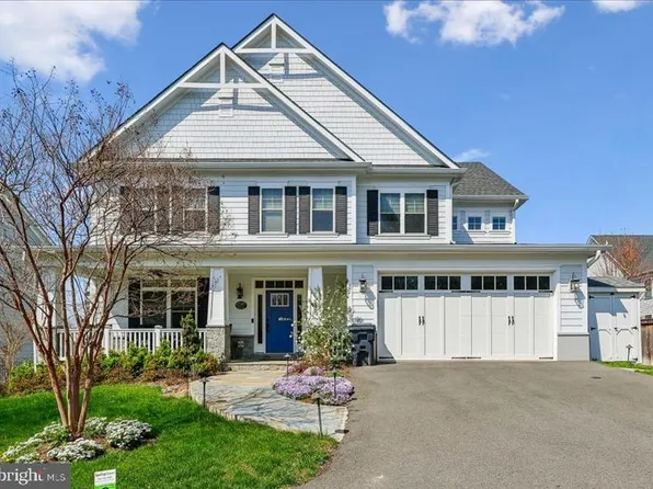 2998 Beechwood Ln, Falls Church, VA 22042