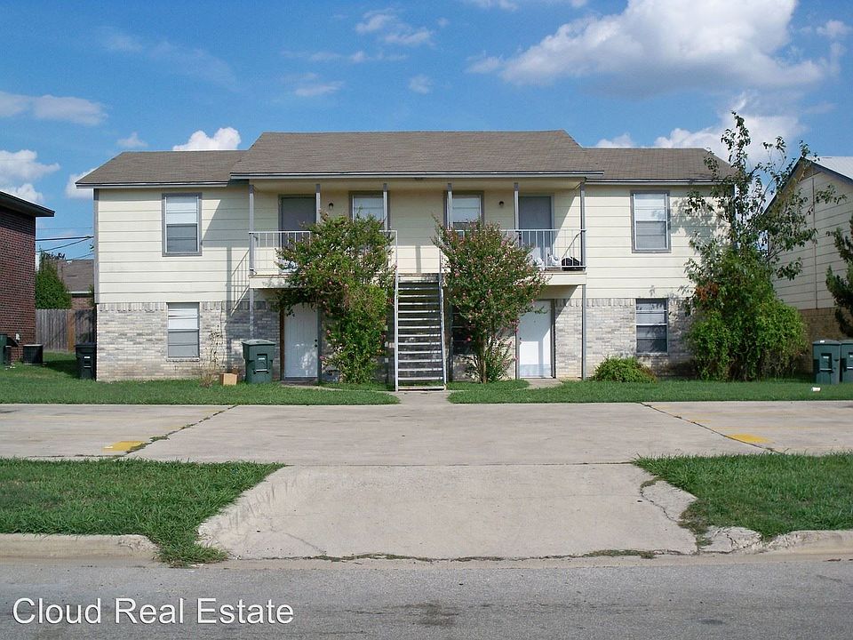 1st image of 2012 Cedarhill Dr APT D