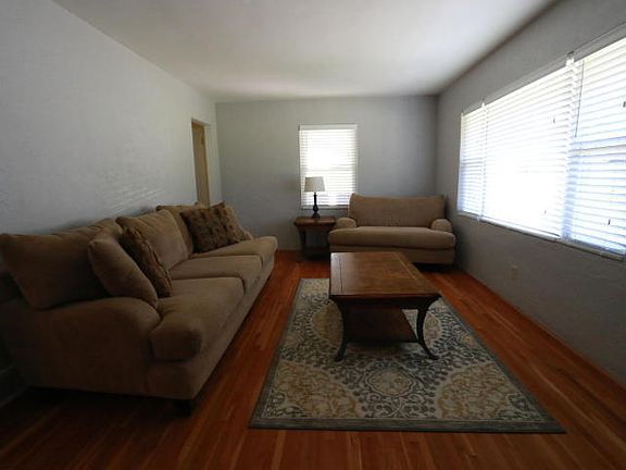 5th image of 1139 Darlene Dr
