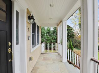 19 Farley St, Greenwich, CT 06830