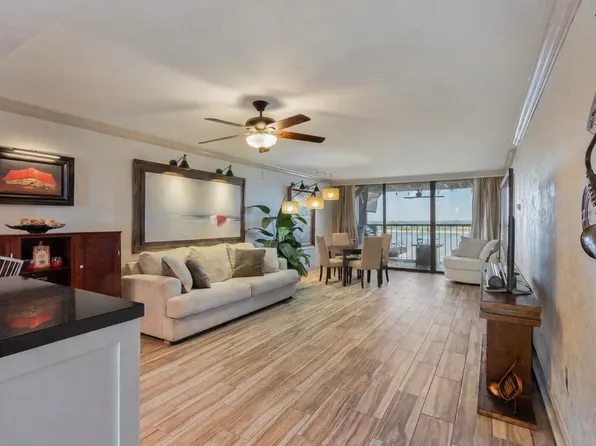200 Wagner Pl APT 1103, Memphis, TN 38103