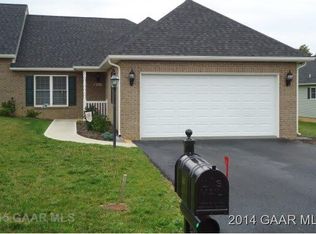 40 Roxbury Dr, Fishersville, VA 22939