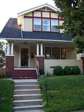 1st image of 28 E Longview Ave