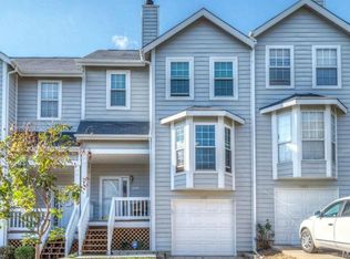 1635 Whispering Creek Dr, Ballwin, MO 63021