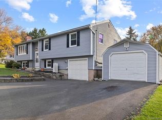 10 Marks Dr, West Haven, CT 06516