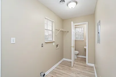422 Cedar Ave #B — Photo 10