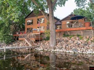 813 Reed St N, Waterville, MN 56096