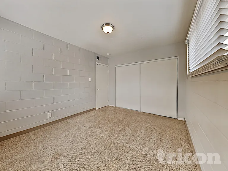 5307 Esmeralda St — Photo 10