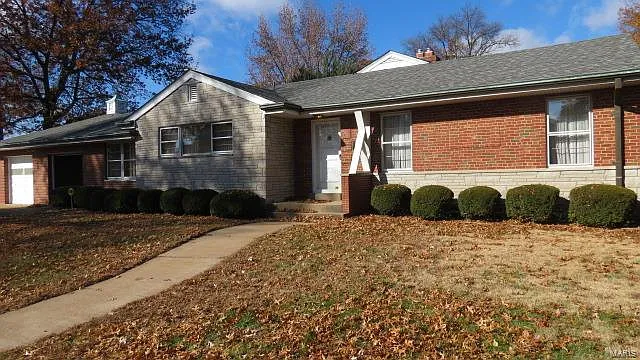 5421 Jamieson Ave photo 1