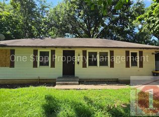 8713 E 111th St, Kansas City, MO 64134