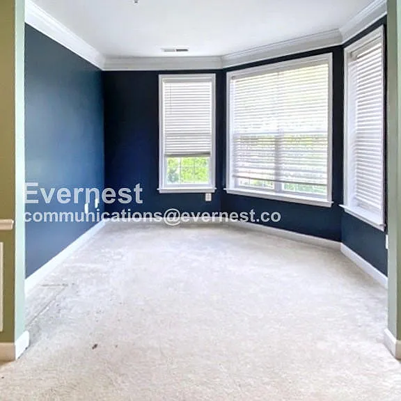 701 Cobblestone Blvd #212 — Photo 5
