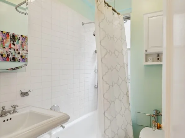 30 5th Avenue image 5 of 6