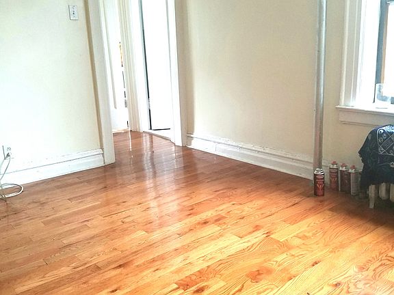 3rd image of 379 Eastern Pkwy APT B4