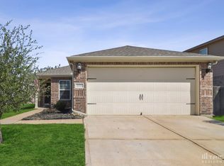 8920 Highland Orchard Dr, Fort Worth, TX 76179