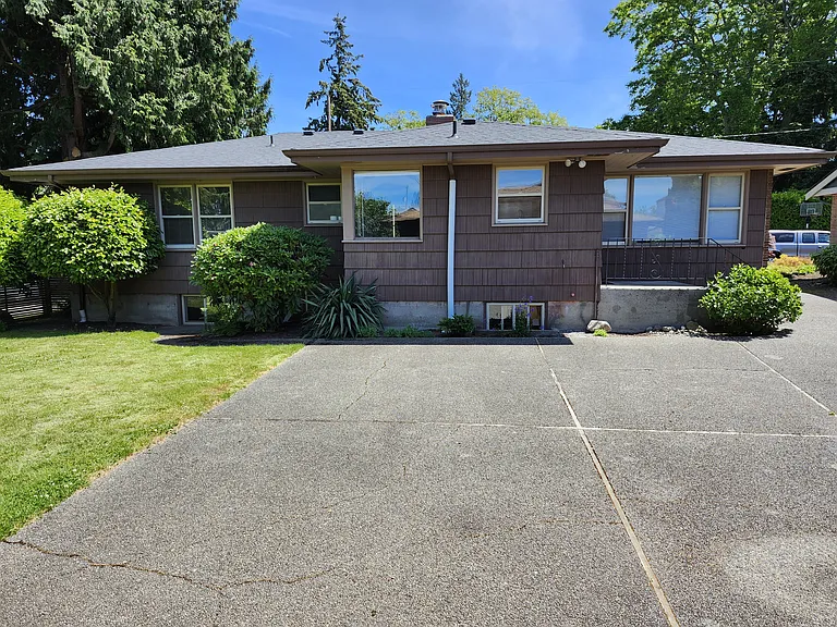 9533 14th Ave NW — Photo 3