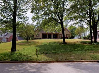 1039 Valley Rd, Dyersburg, TN 38024