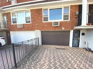 4344 165th St, Flushing, NY 11358