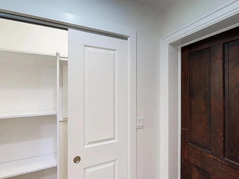 660 N Washington St #7 — Photo 7