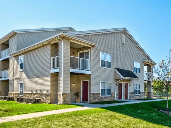 800 Golden Dr #B17