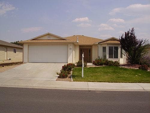Front of 438 1/2 Jornada