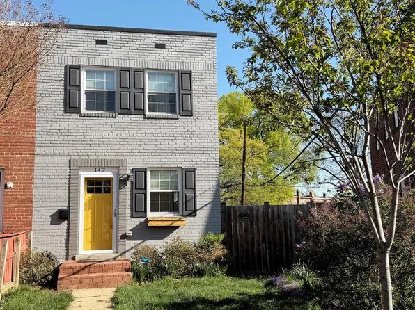 147 Dale St, Alexandria, VA 22305