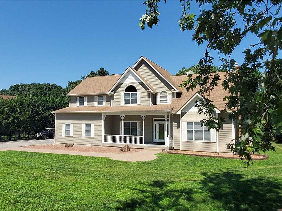 1st image of 30 Anna Ct