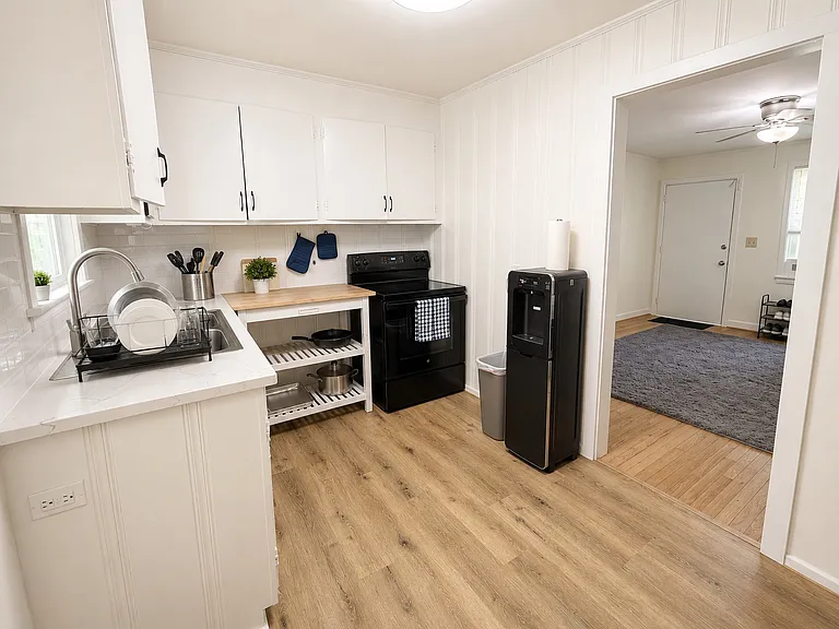 116 Buena Vista Ave #B — Photo 9