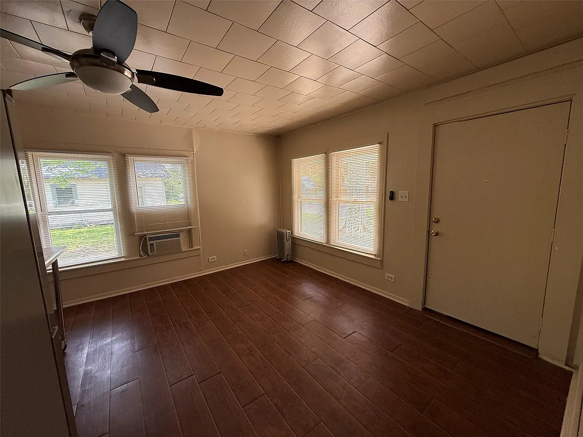 Building Photo - 2812 Angier Rd