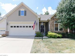 792 Willow Creek Dr, Akron, OH 44333