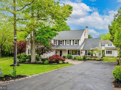 27 Walnut St, Newtown Square, PA, 19073