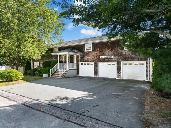 14 Ash St #C, Portsmouth, RI 02871