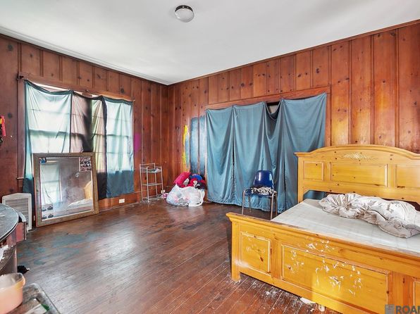 baton-rouge-louisiana-333206465 picture