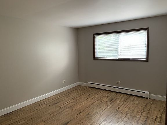 5th image of 2001 Narcissus Ave APT 2W