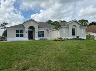 293 SW Ridgecrest Dr, Pt Saint Lucie, FL 34953