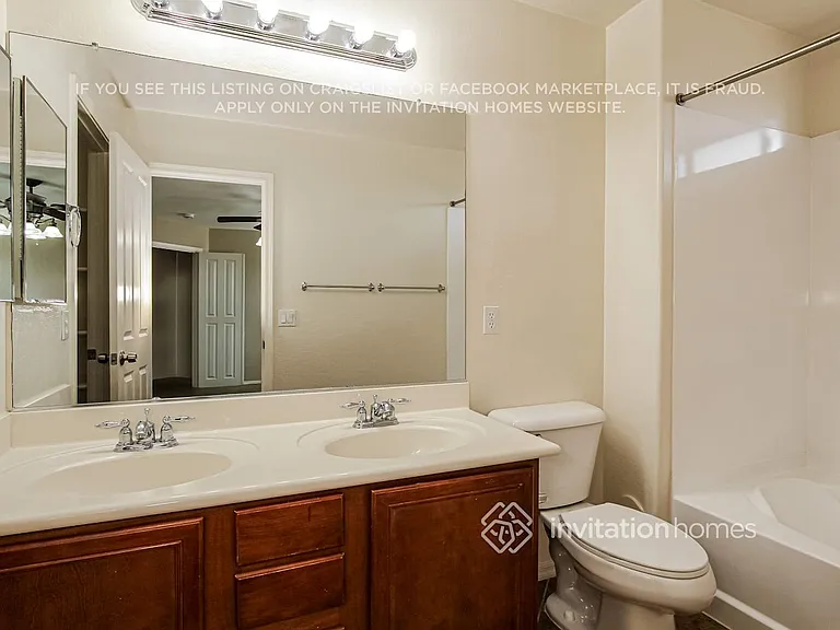 6707 W Desert Ln — Photo 9