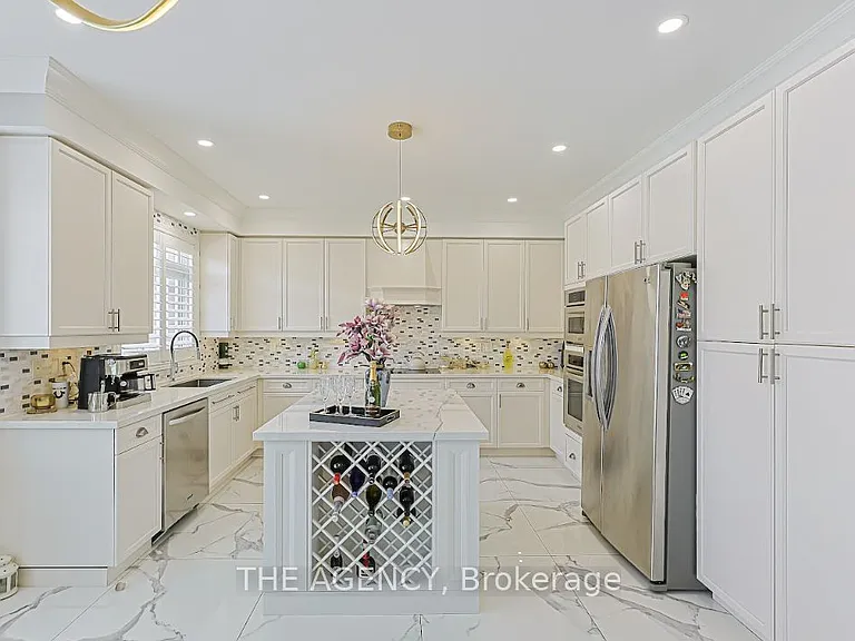 48 Tonner Cres — Photo 15