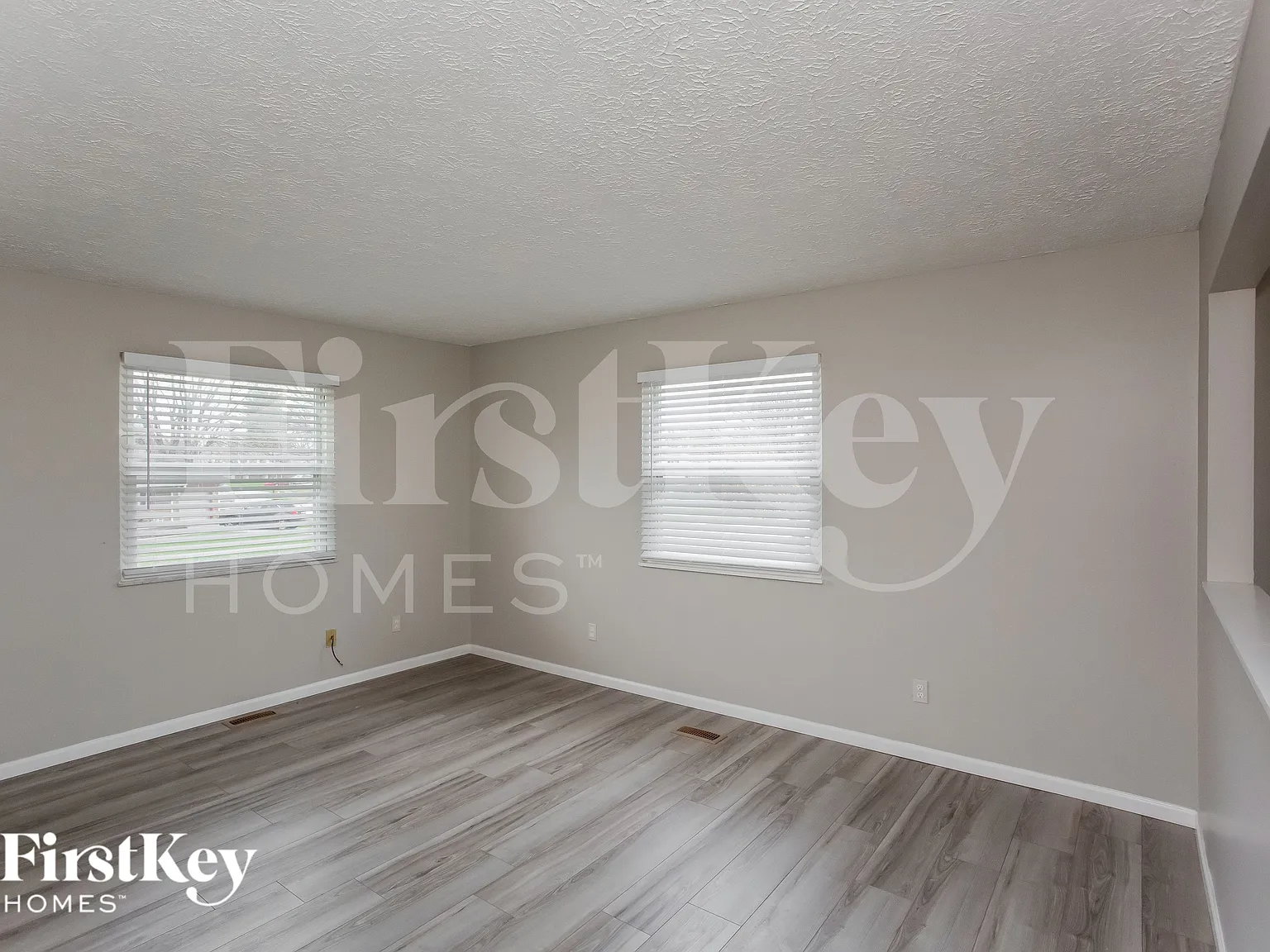 4 bed, 2.0 bath, 1626 sqft, $1,965 — Photo 3