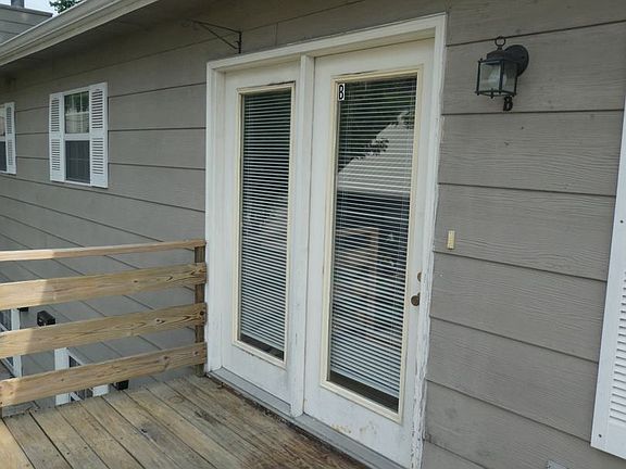 2nd image of 209 Saint Joseph St APT B