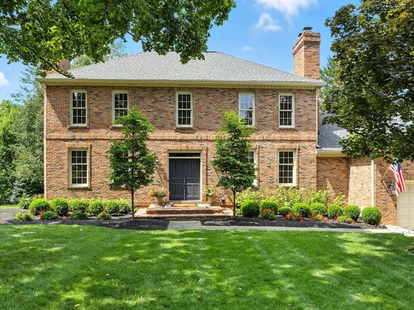 4898 Donegal Cliffs Dr, Dublin, OH 43017